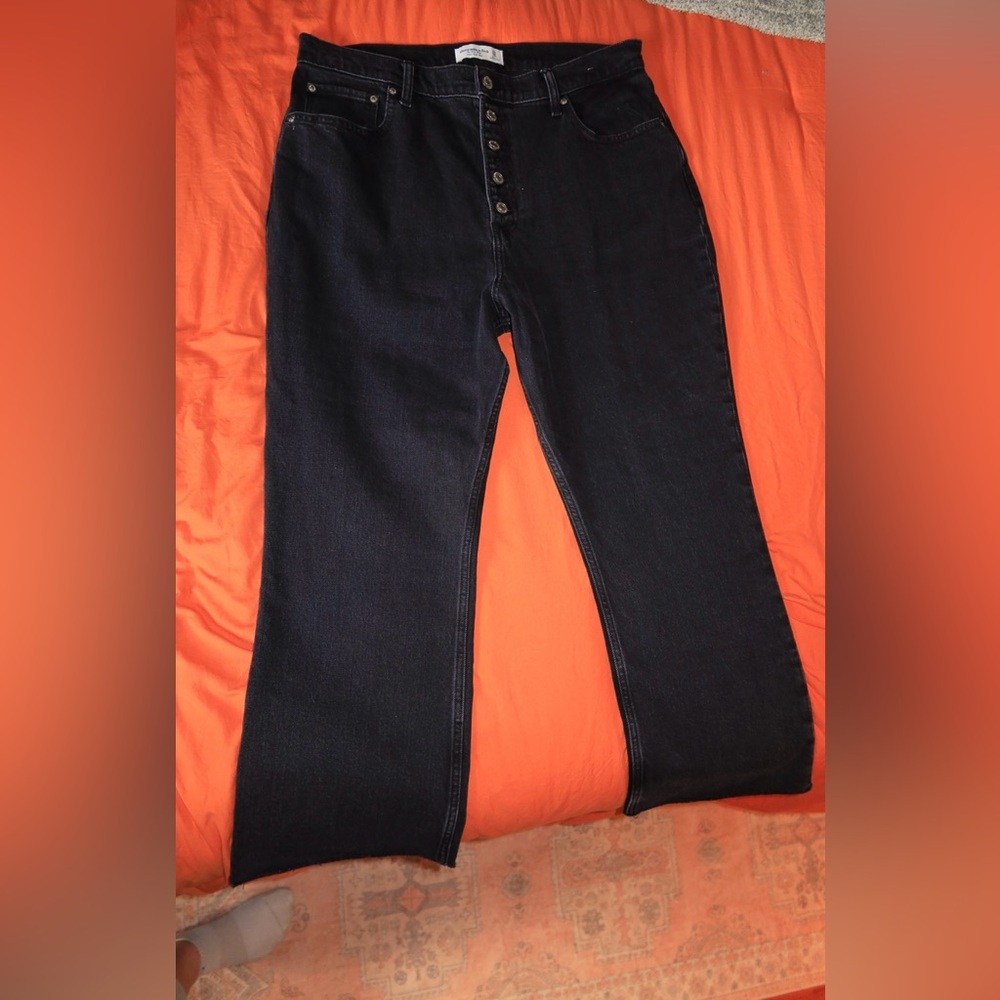 Abercrombie Women’s Kick Flare Ultra High Rise Jean